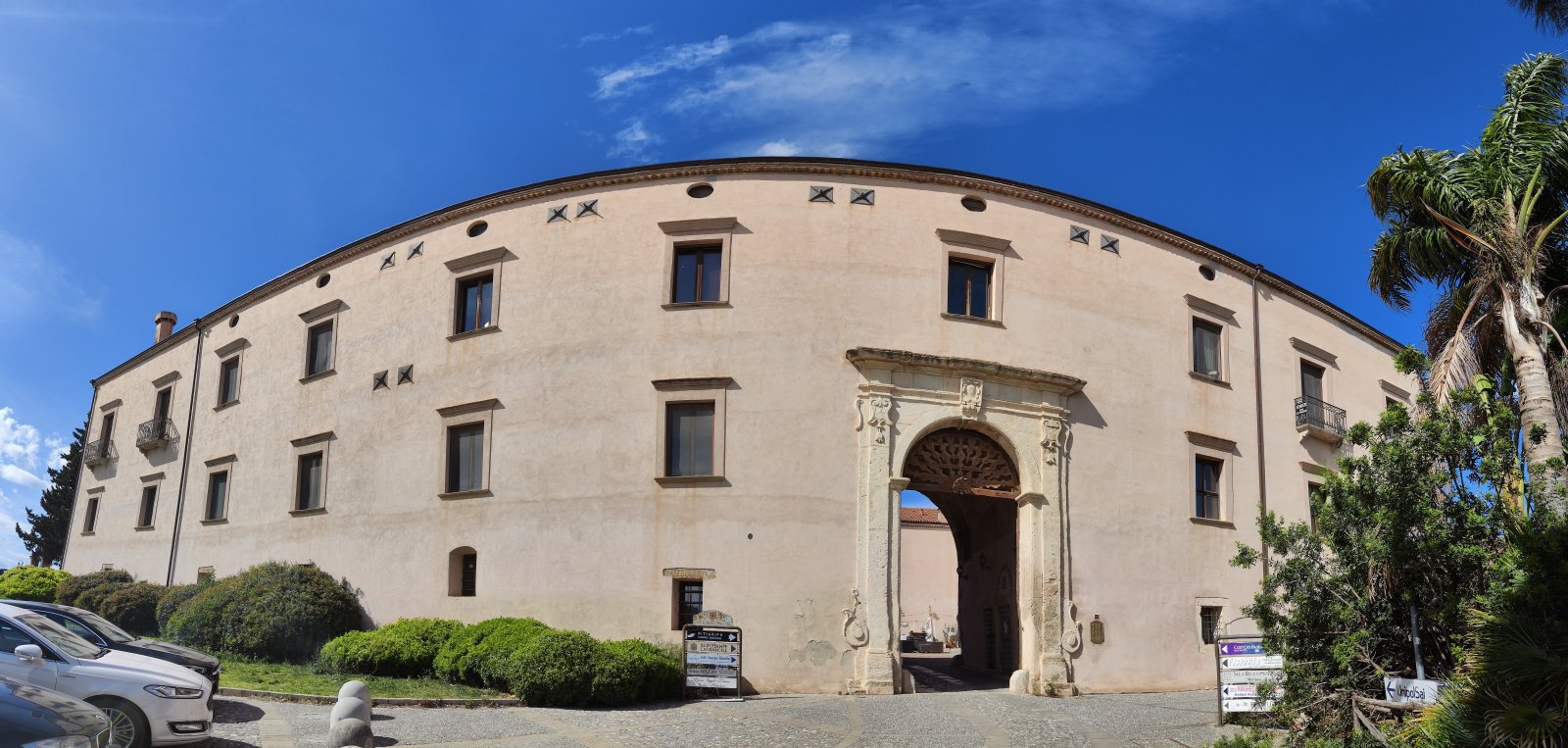 El Castillo Baronal de Policoro - Policoro | Secret World Trip Planner