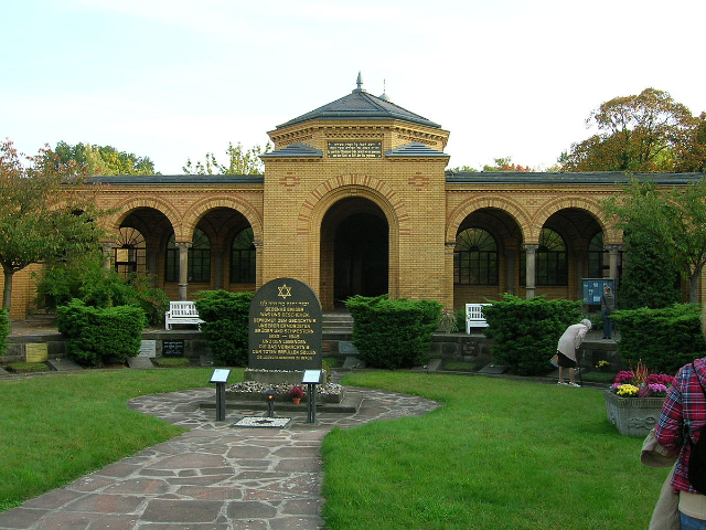 Joodse begraafplaats Weißensee - Berlin | Secret World Trip Planner