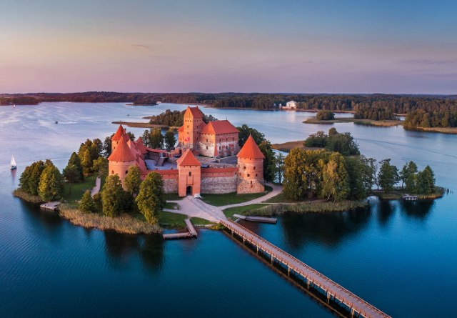Тракайский островной замок - Trakai | Secret World Trip Planner
