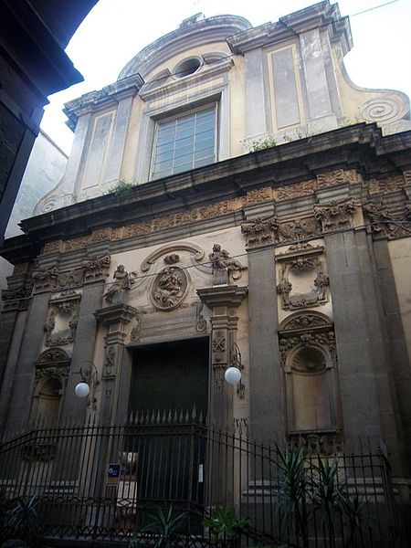 Kirche Santa Maria delle Anime del Purgatorio in Arco - Napoli | Secret World Trip Planner
