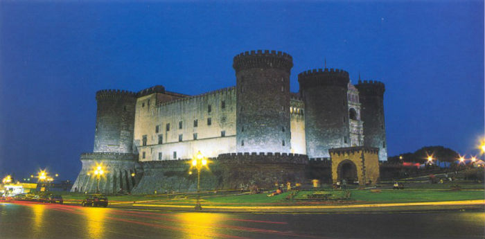 De Maschio Angioino (Castel Nuovo) - Napoli | Secret World Trip Planner