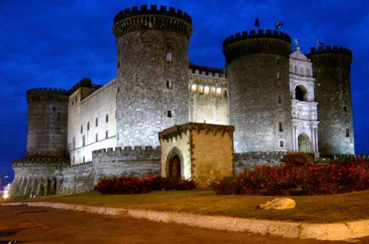 De Maschio Angioino (Castel Nuovo) - Napoli | Secret World Trip Planner