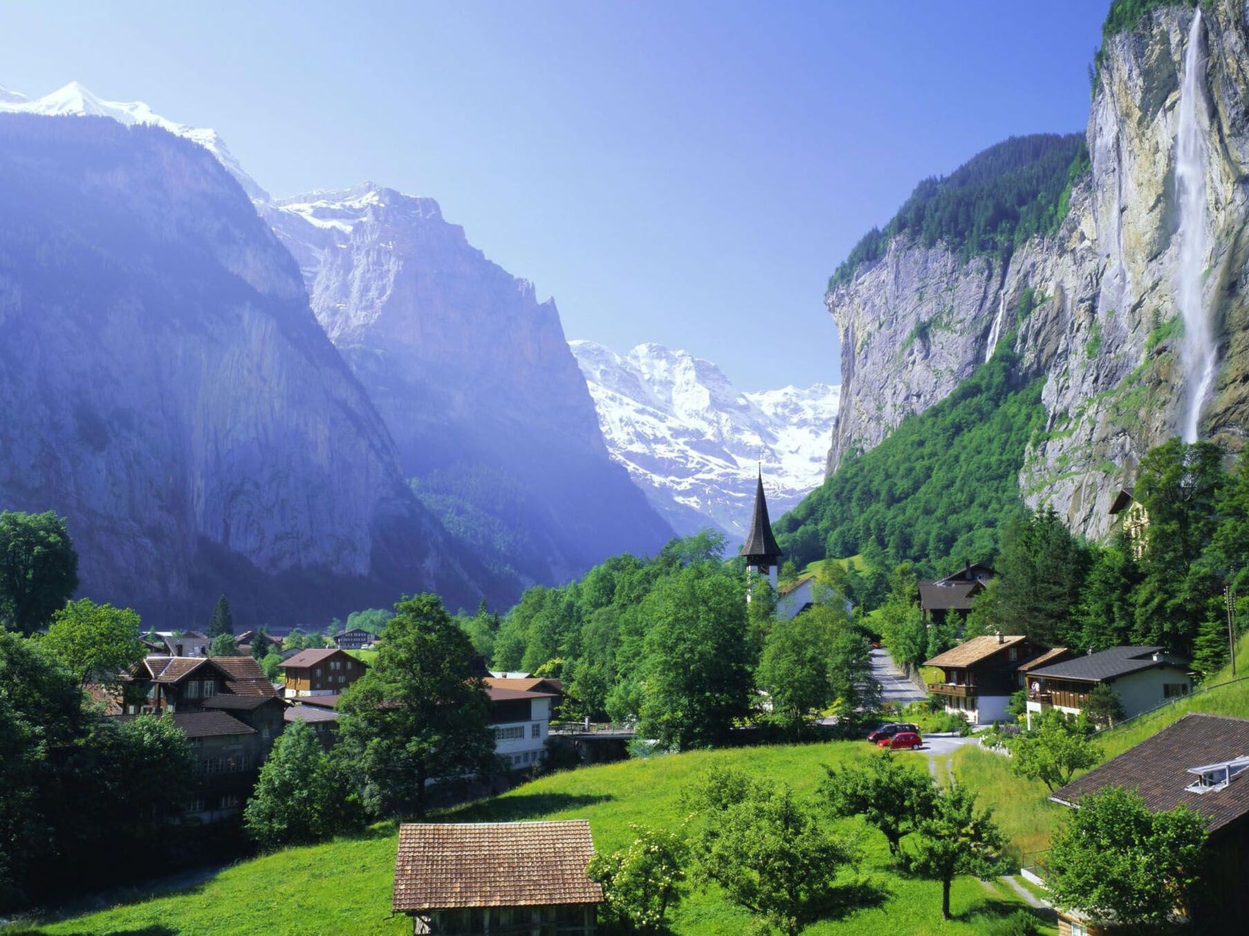 Lauterbrunnen and the impressive Staubbach Falls - Lauterbrunnen | Secret World Trip Planner