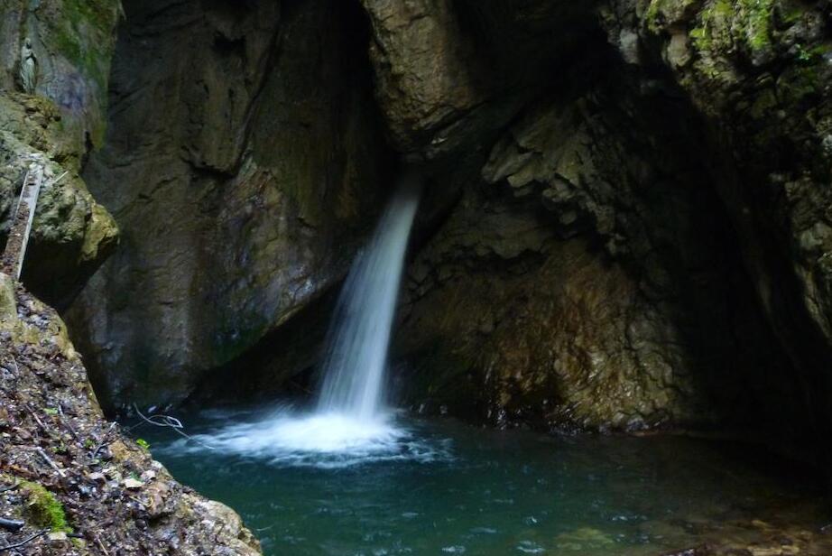 La cascada del Gorg d'abiss - Tiarno di Sotto | Secret World Trip Planner