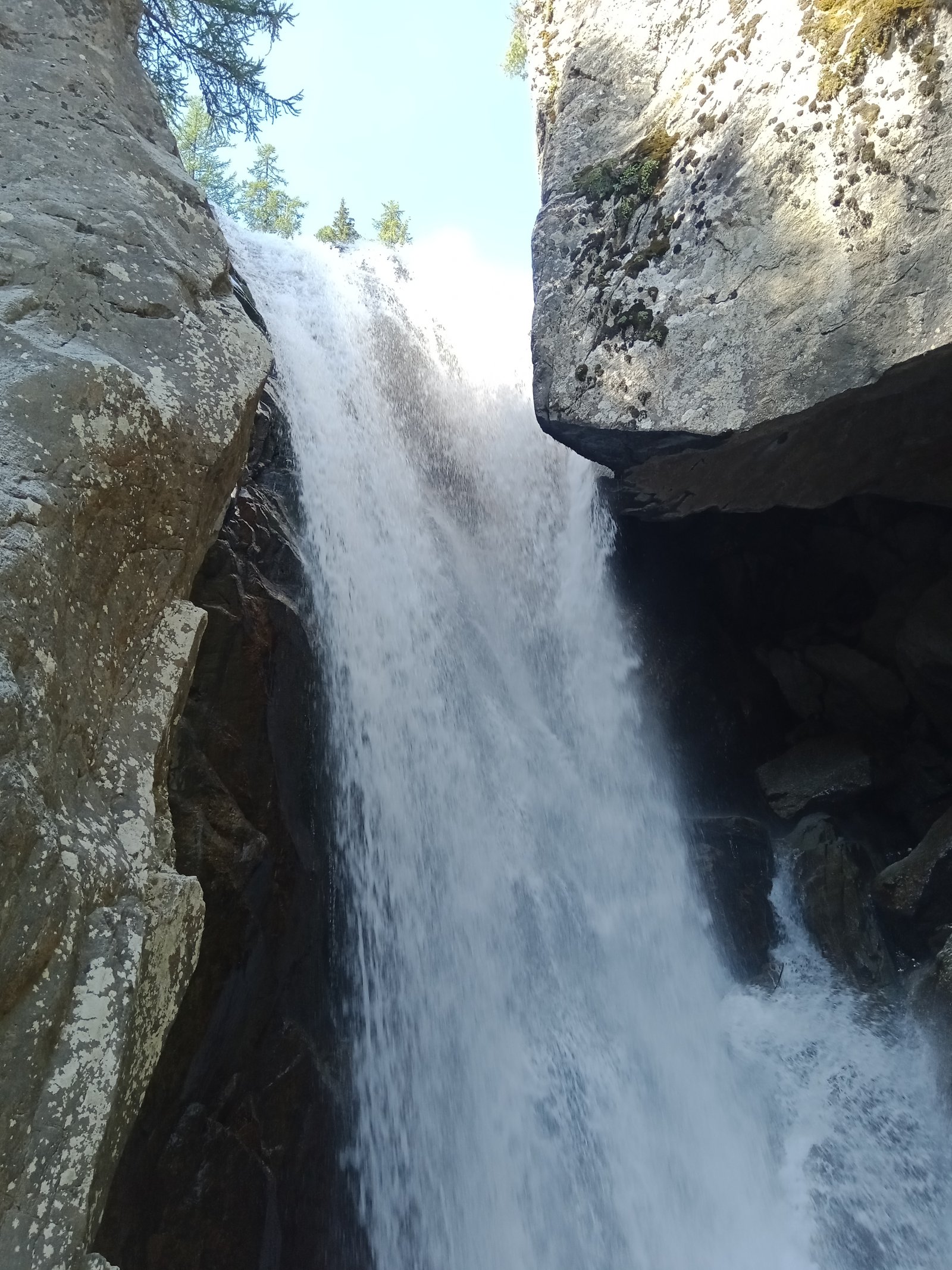 France: Bérard waterfall - Vallorcine | Secret World Trip Planner