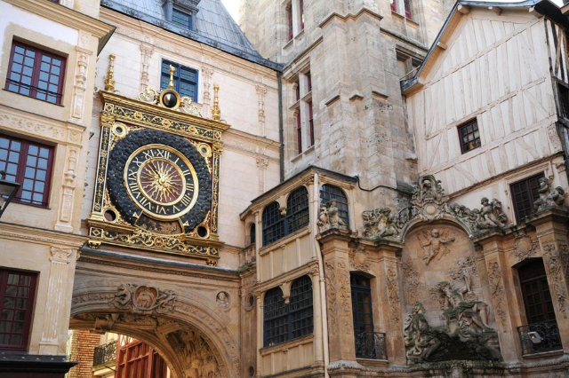Plaza de Gros-Horloge - Rouen | Secret World Trip Planner