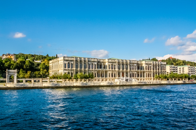 Palais de Ciragan - Çırağan Cd. No:32 | Secret World Trip Planner