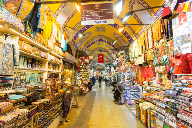 大巴扎 - Piazza Beyazit | Secret World Trip Planner