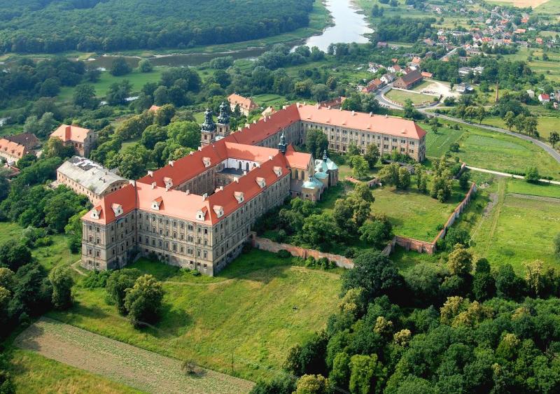 Lubiaz Abbey - Lubi?? | Secret World Trip Planner