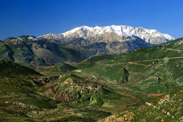 帕尔纳索斯山国家公园 - Arachova | Secret World Trip Planner