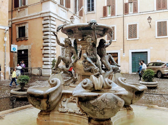 Fontaine des Tortues - Roma | Secret World Trip Planner