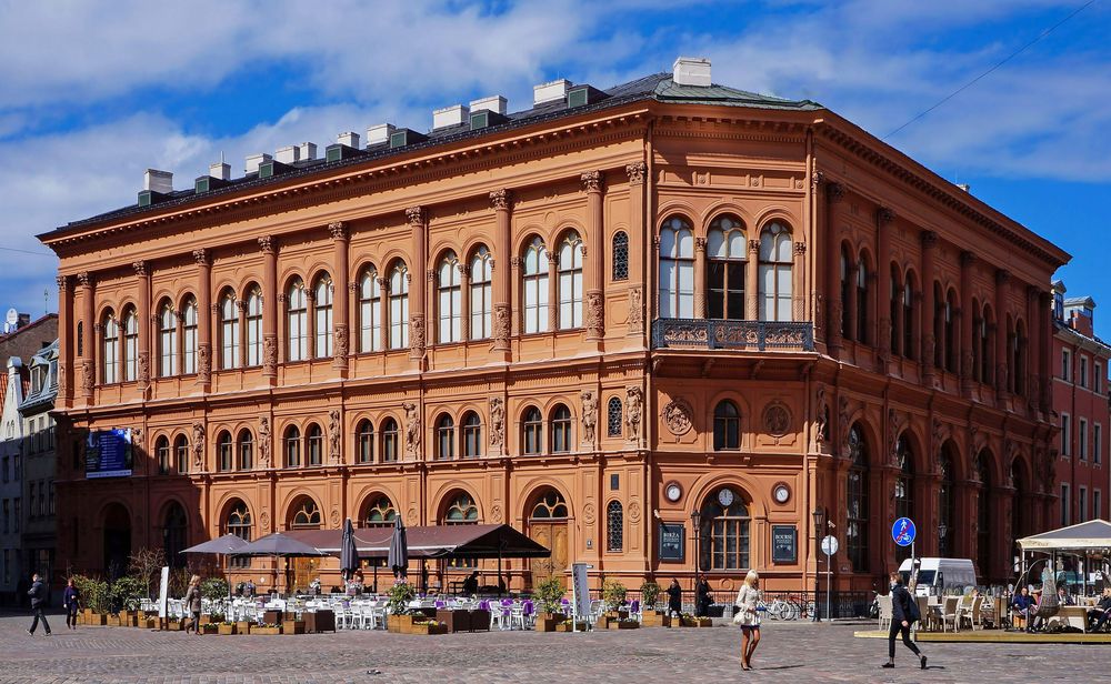 Het Kunstmuseum RIGA BOURSE - R?ga | Secret World Trip Planner