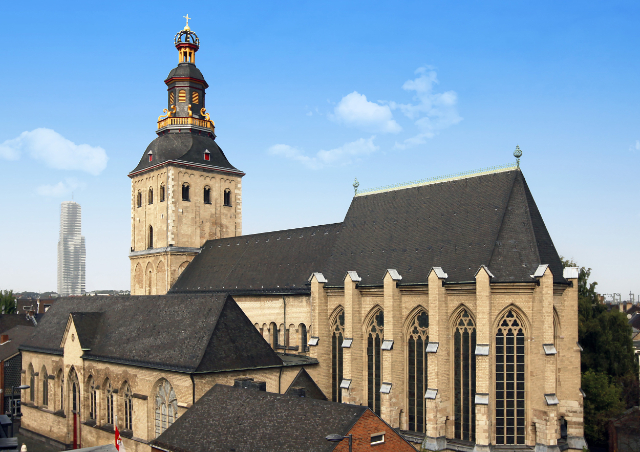 Kerk van St. Ursula Ossuarium, Keulen - Köln | Secret World Trip Planner