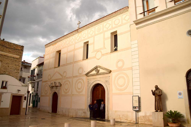 Kerk van St. Anthony (van het klooster) - Pisticci | Secret World Trip Planner