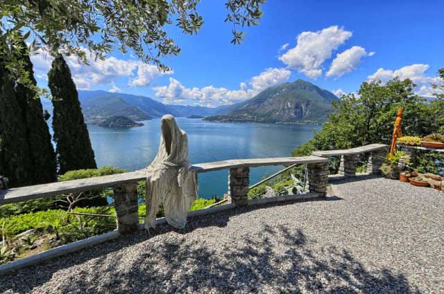 Zamek Vezio - Perledo | Secret World Trip Planner
