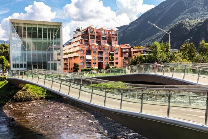 Мусейон,Музей современного искусства Больцано - Bolzano | Secret World Trip Planner