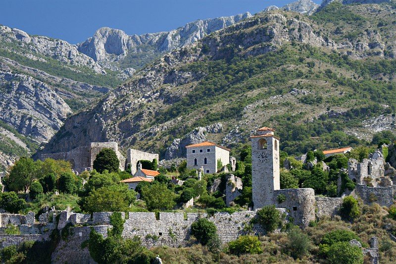 Oude stad van Stari Bar - Antivari Vecchia | Secret World Trip Planner