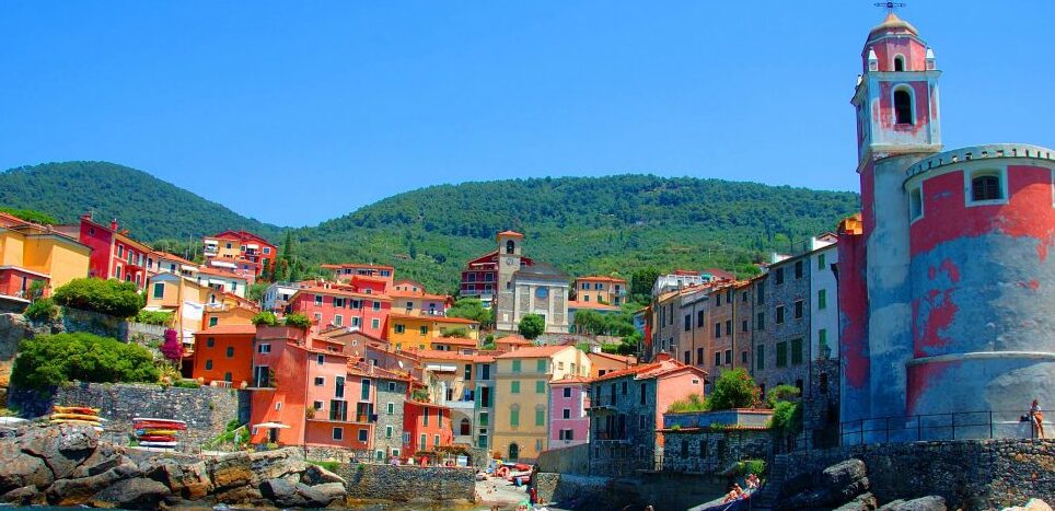 Liguria / Tellaro, charakterystyczna mała wioska rybacka - Tellaro | Secret World Trip Planner
