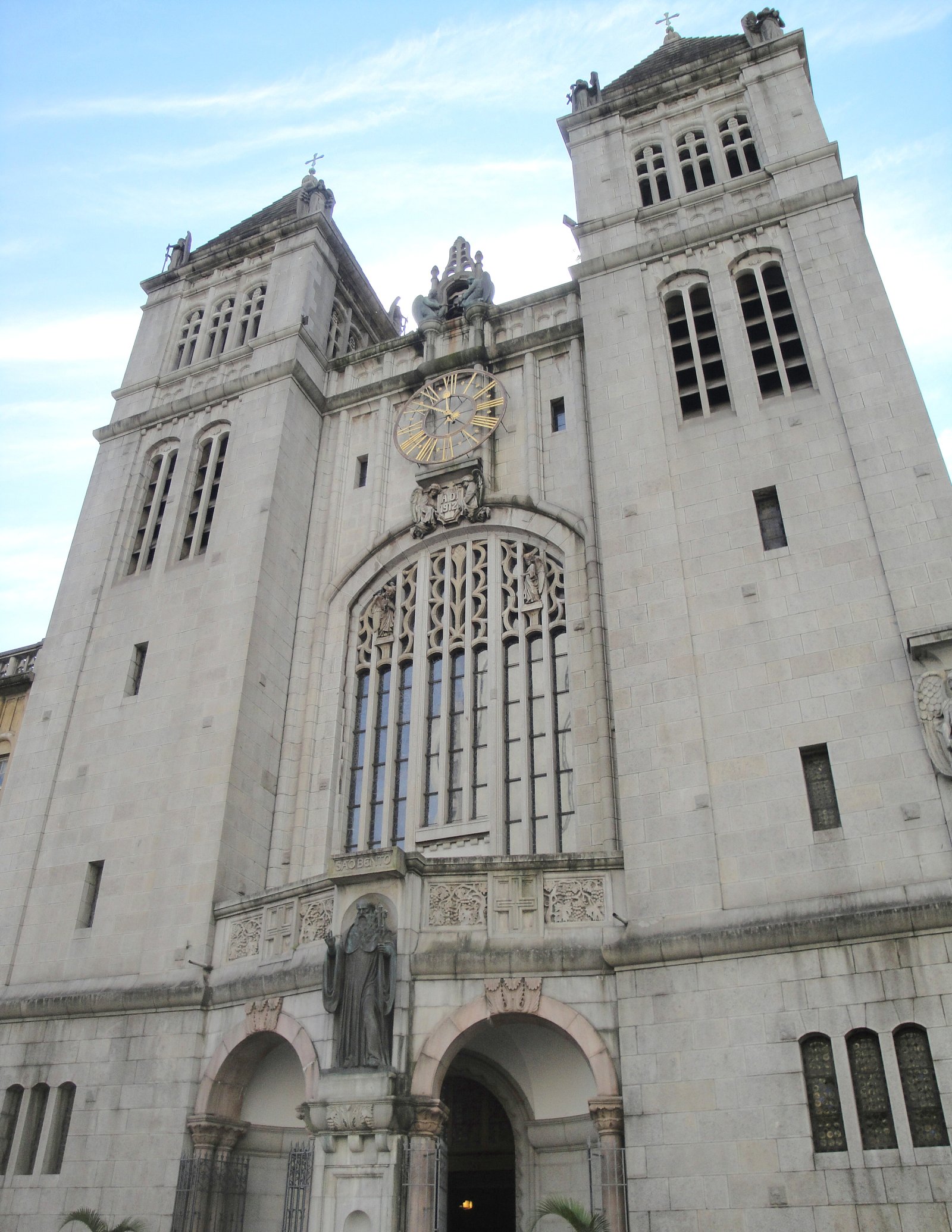 Gregorian Chant at Mosteiro de São Bento - São Paulo - SP | Secret World Trip Planner