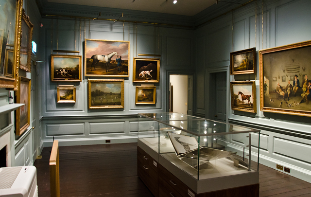 Nationales Museum für Pferderennen - Palace St | Secret World Trip Planner