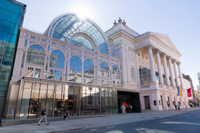 Königliches Opernhaus - Bow St | Secret World Trip Planner