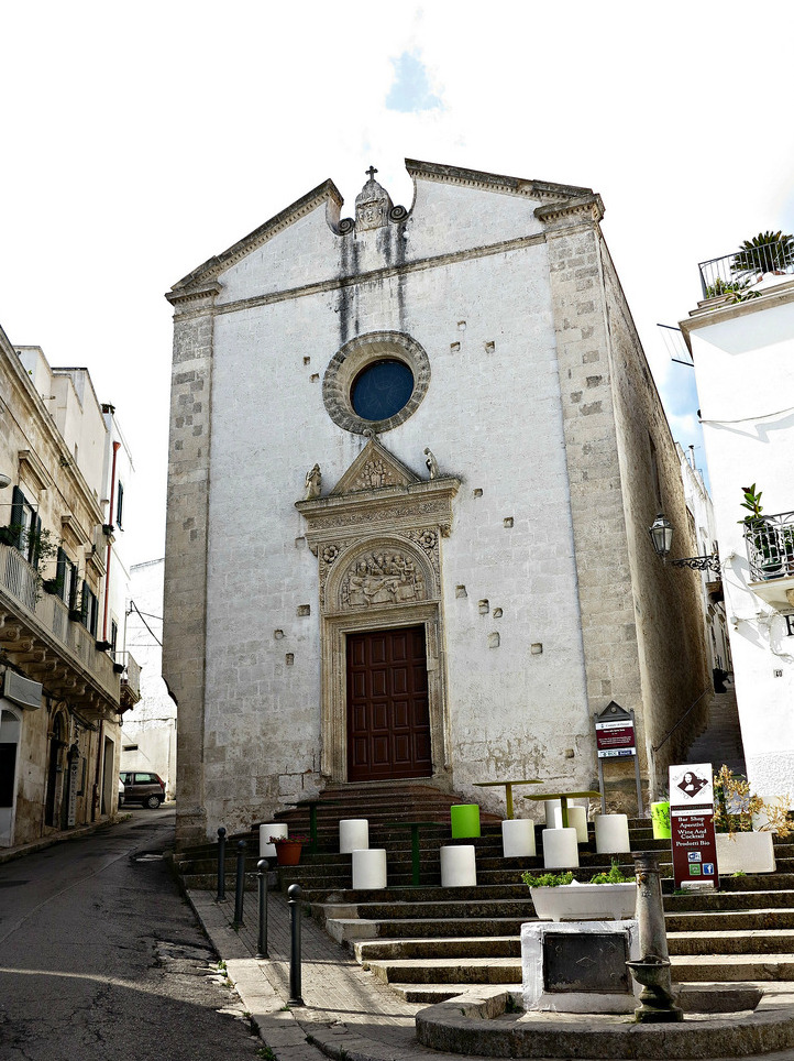圣灵教会/奥斯图尼 - Ostuni | Secret World Trip Planner