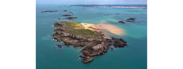 De vestingwerken op het eiland Cézembre - Saint-Malo | Secret World Trip Planner
