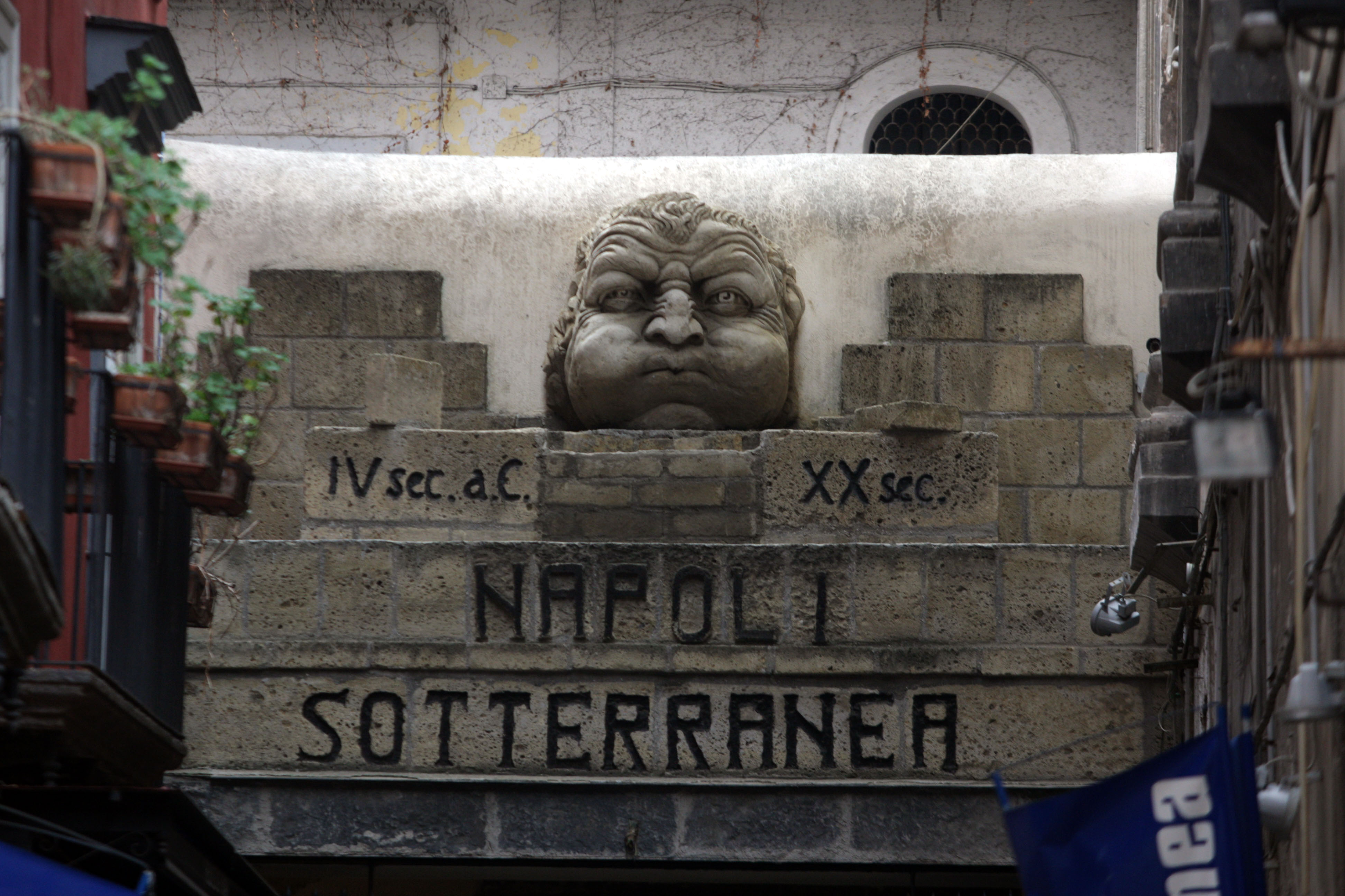 Napoli Sotterranea (Неаполитанский метрополитен) - Napoli | Secret World Trip Planner