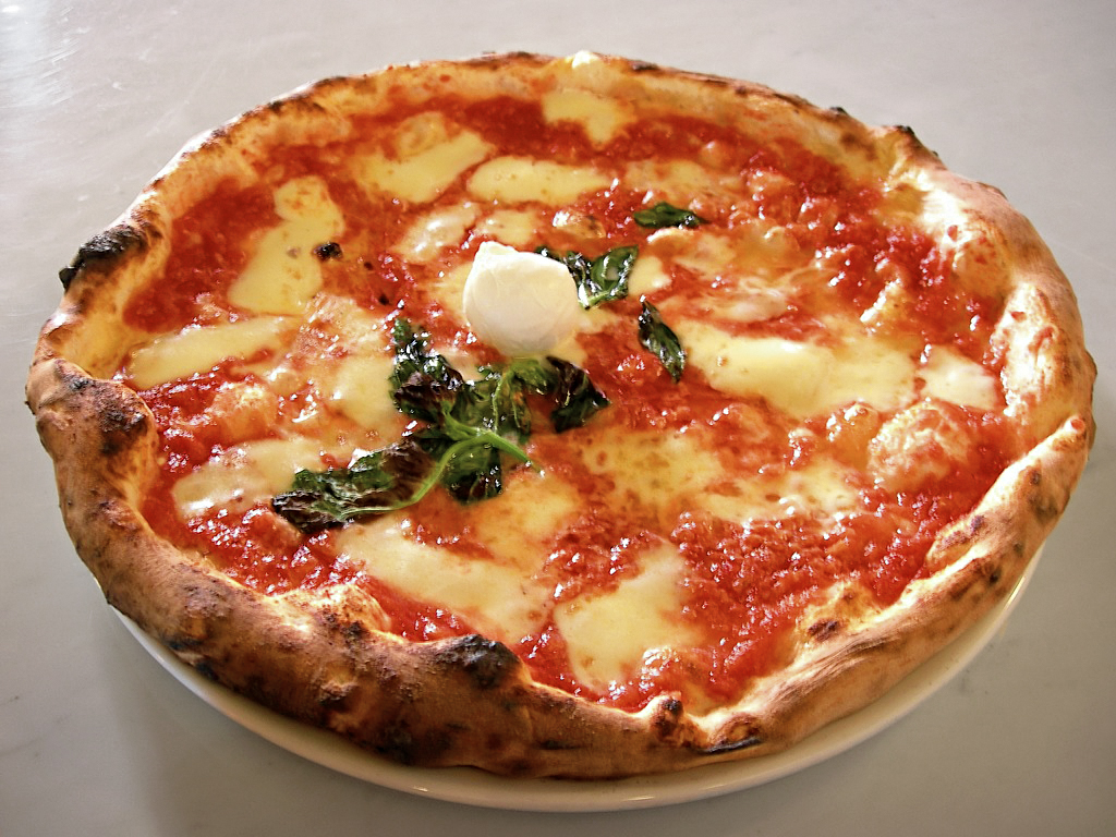 La Pizza Margherita y su leyenda - Napoli | Secret World Trip Planner