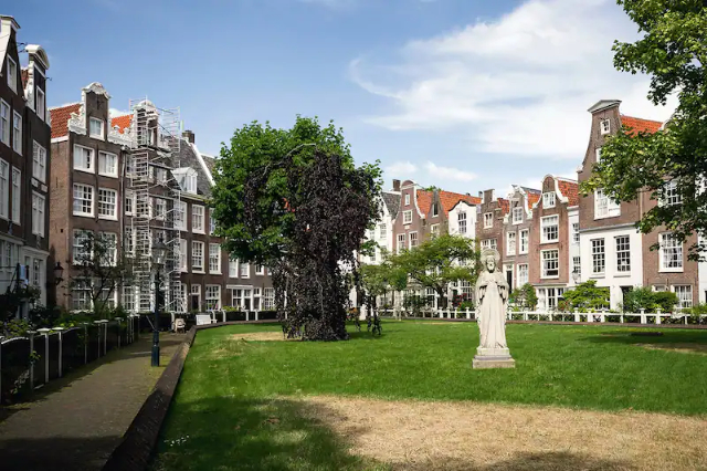 Béguinage - Amsterdam | Secret World Trip Planner