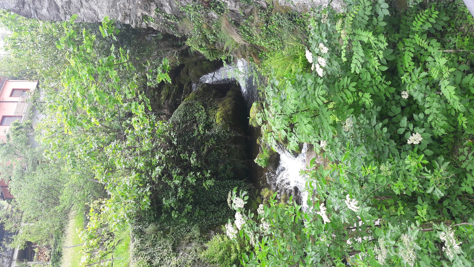 Comer See: Nesso und der Wasserfall - Nesso | Secret World Trip Planner