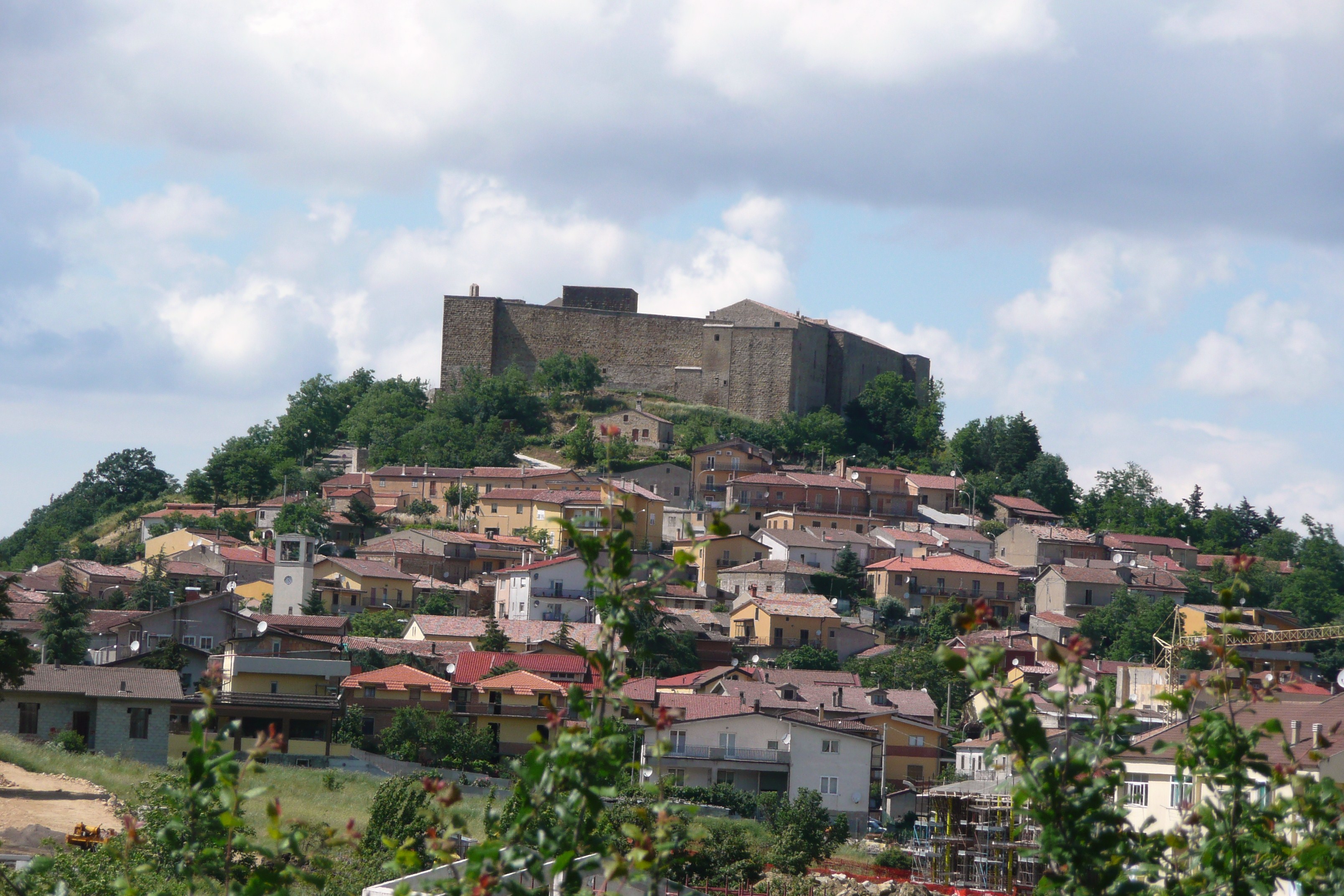 Federiciano di Lagopesole Kasteel - Lagopesole | Secret World Trip Planner