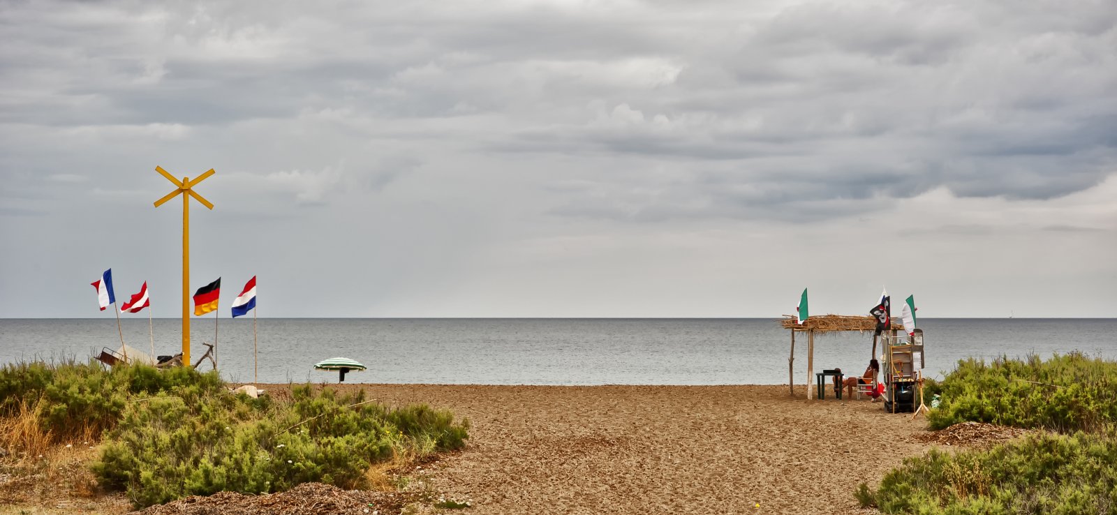 Bezpłatna plaża nadbrzeżnego Parku Rimigliano - San Vincenzo | Secret World Trip Planner
