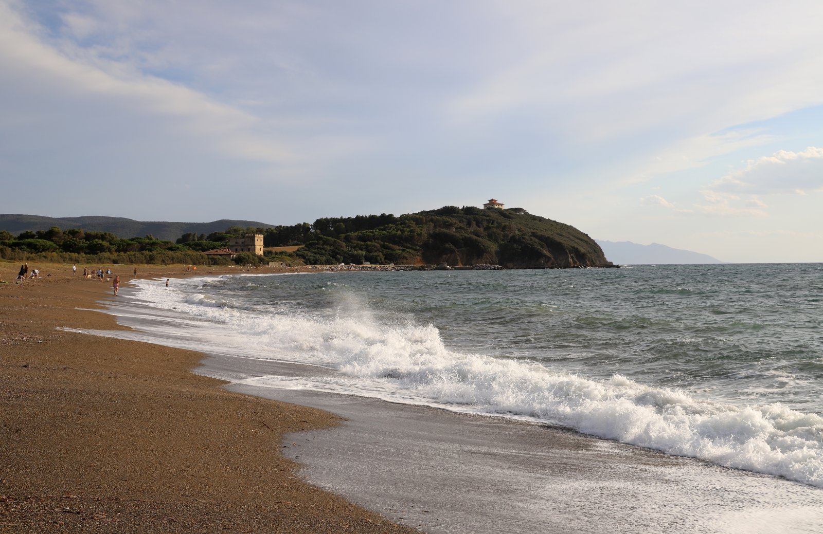 Bezpłatna plaża nadbrzeżnego Parku Rimigliano - San Vincenzo | Secret World Trip Planner