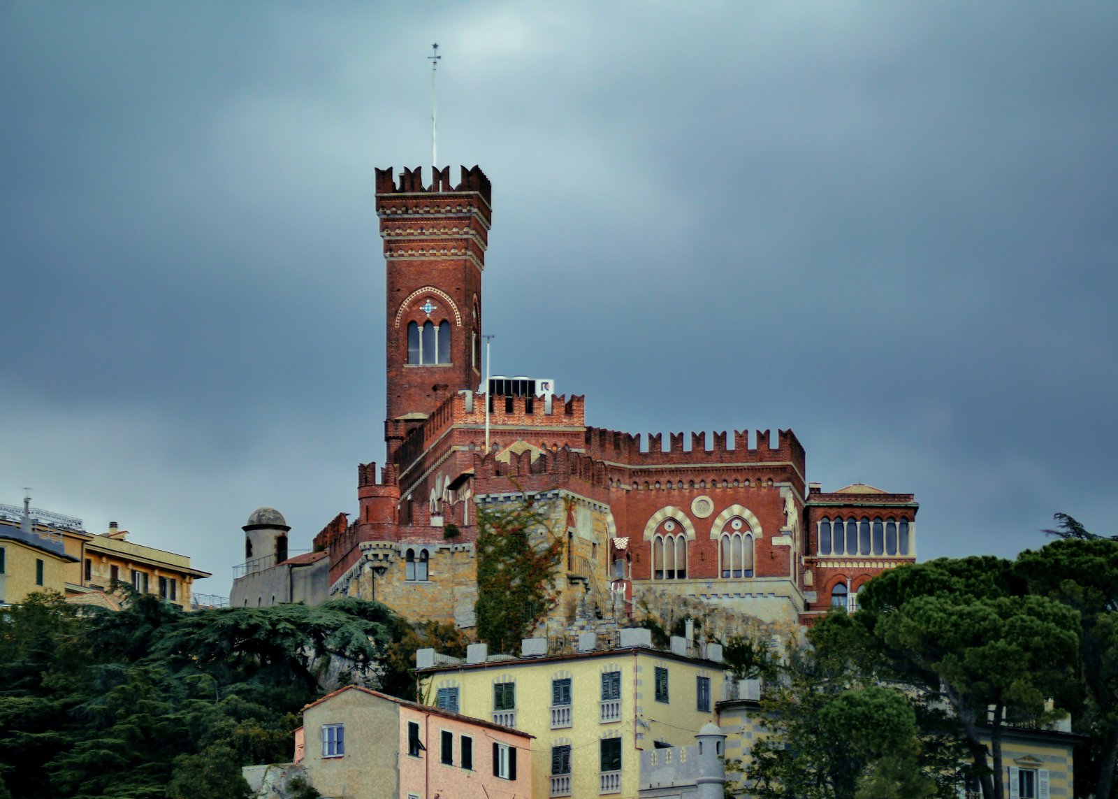 Schloss D'Albertis Museum der Weltkulturen - Genova | Secret World Trip Planner
