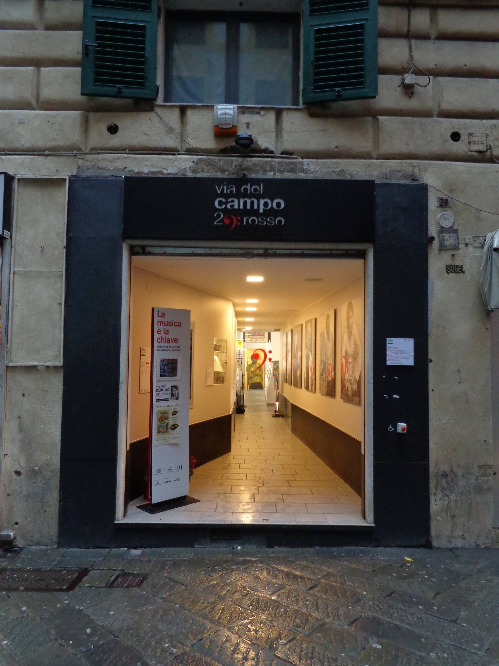 Viadelcampo29rot - Genova | Secret World Trip Planner