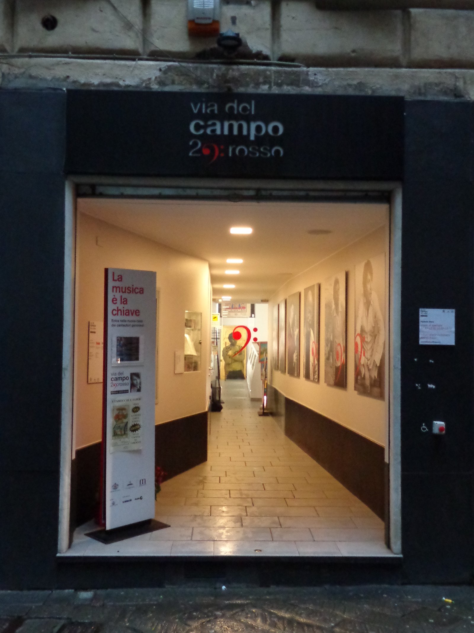 Viadelcampo29rot - Genova | Secret World Trip Planner