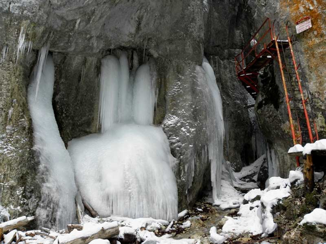 Cascada de Tamina - Unnamed Road | Secret World Trip Planner