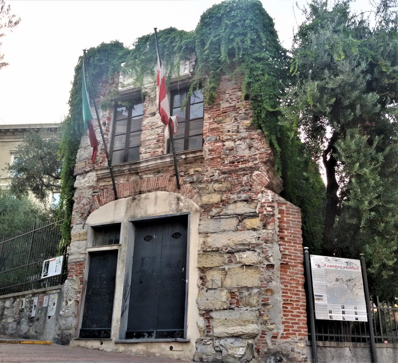 Maison de Christophe Colomb - Genova | Secret World Trip Planner