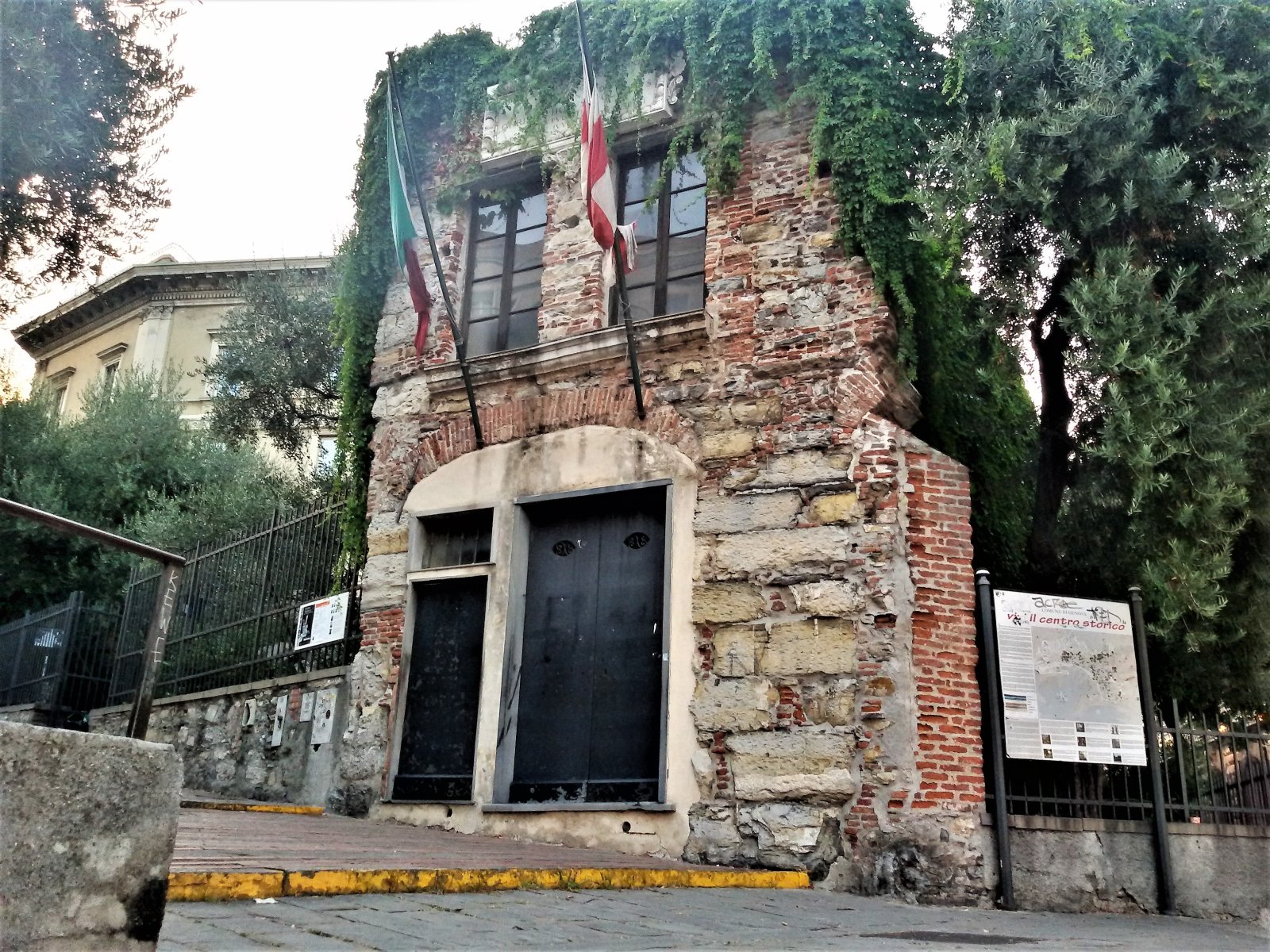 Maison de Christophe Colomb - Genova | Secret World Trip Planner