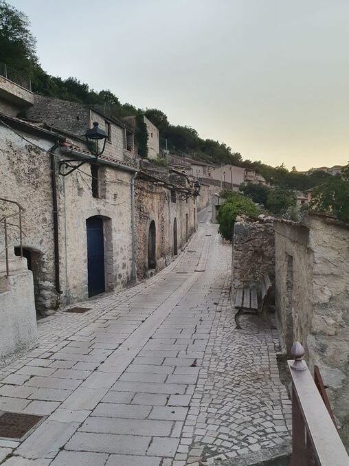 Borgo di via Bacco - San Gregorio Magno | Secret World Trip Planner
