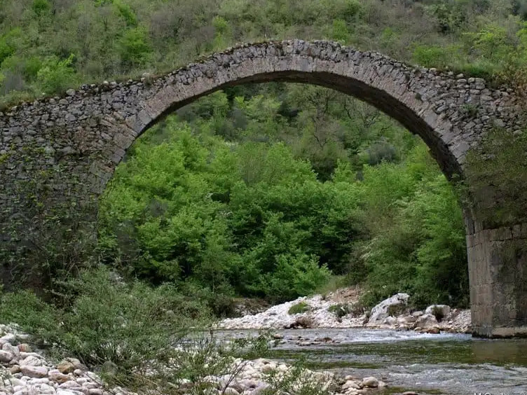 Pont de Hannibal - Str. Aghiglio Pantano | Secret World Trip Planner