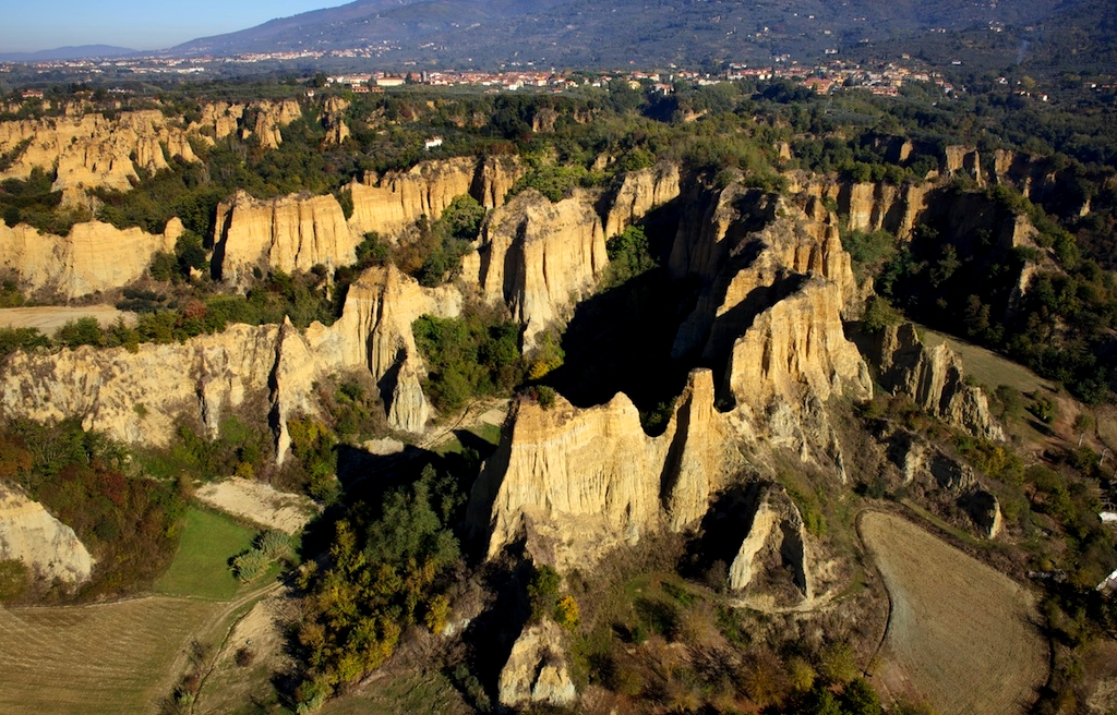 Os penhascos de Valdarno - 52020 Castelfranco di sopra AR | Secret World Trip Planner