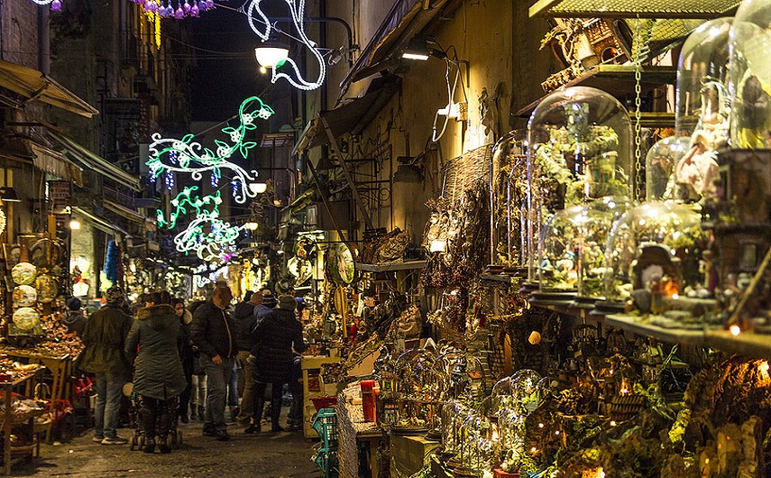 圣格雷戈里奥-阿尔诺和圣诞节 - Napoli | Secret World Trip Planner