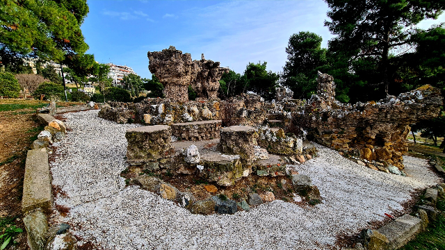 I Giardini del Pascià: Un'oasi di pace a Salonicco - Thessaloniki | Secret World Trip Planner