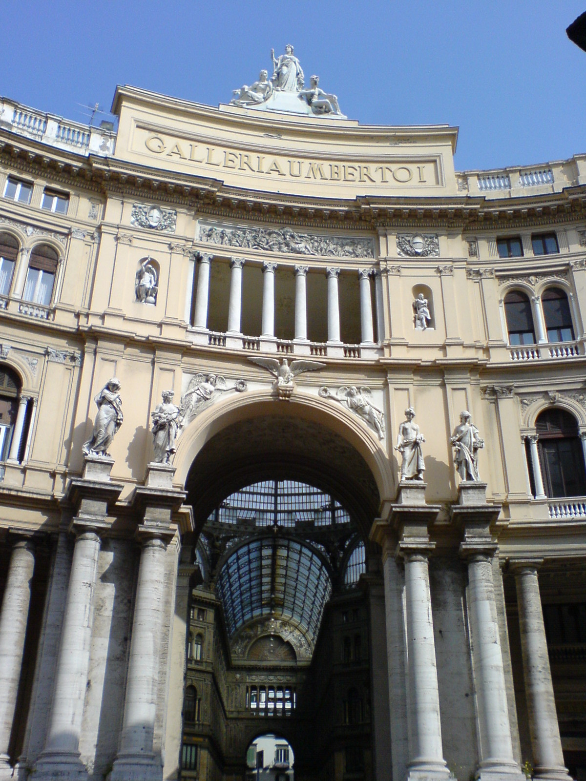 Umberto I Galerij - Napoli | Secret World Trip Planner