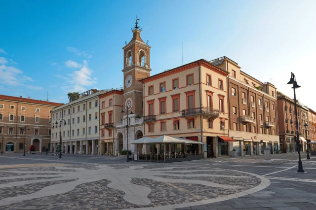 三烈士广场 - Rimini | Secret World Trip Planner