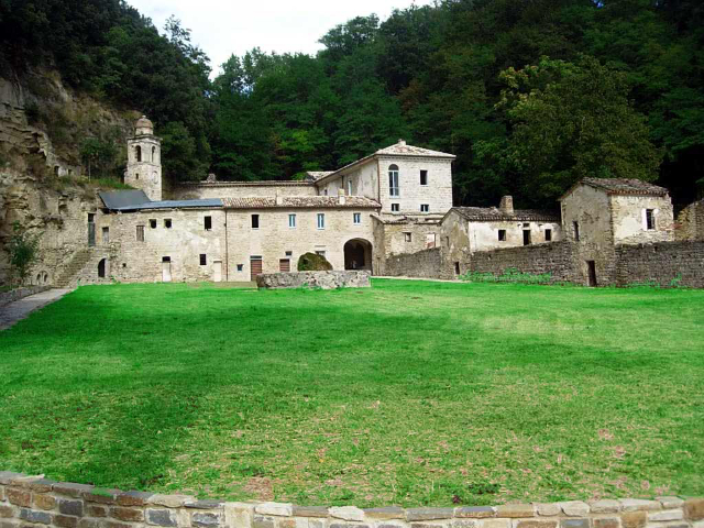 Ermitage des grottes - Cupramontana | Secret World Trip Planner