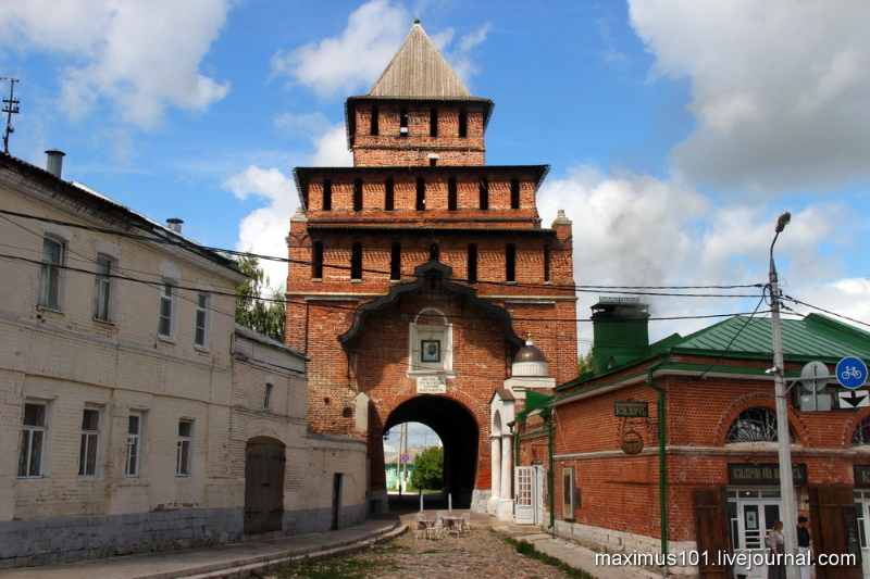 Kremlin Van Kolomna - Staroe Bobrenevo | Secret World Trip Planner