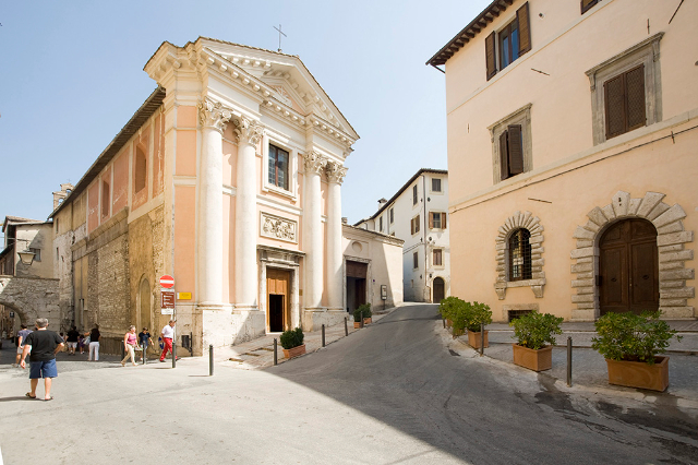 Iglesia de Sant'Ansano - Spoleto | Secret World Trip Planner